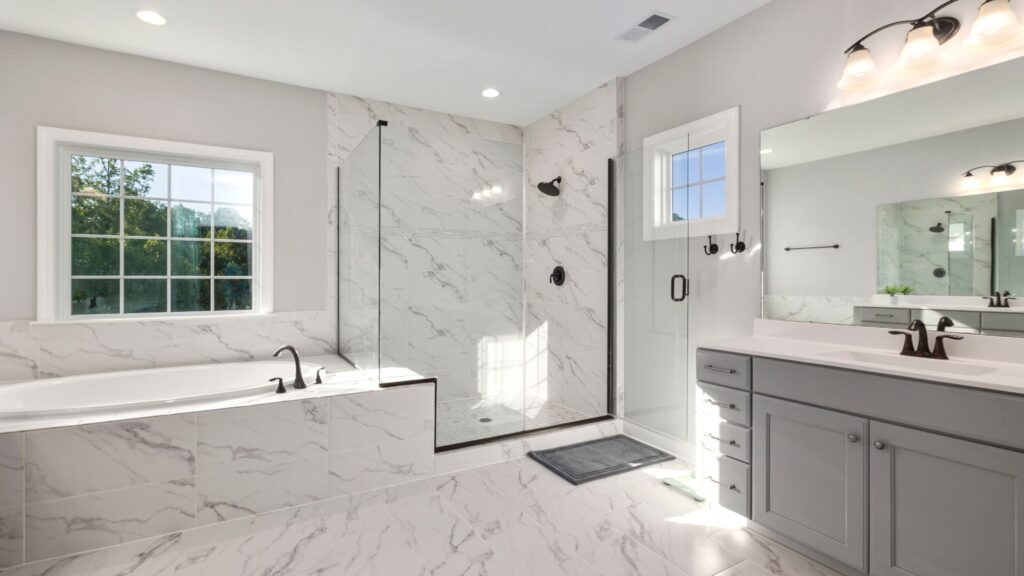 Luxury bathroom Luxury Features You Should Consider for Your Missouri Bathroom Renovation