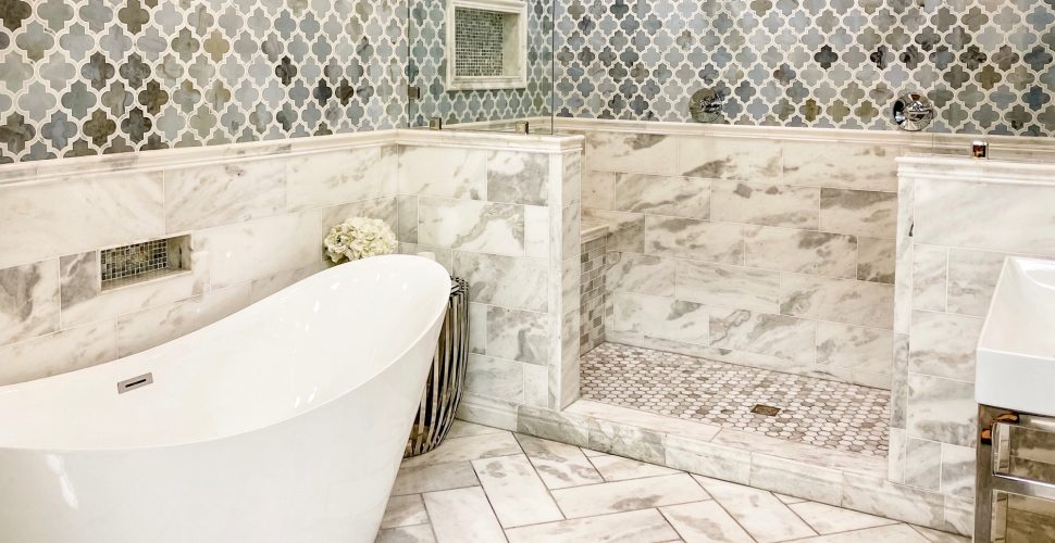 Luxury bath soaker tub in home interior